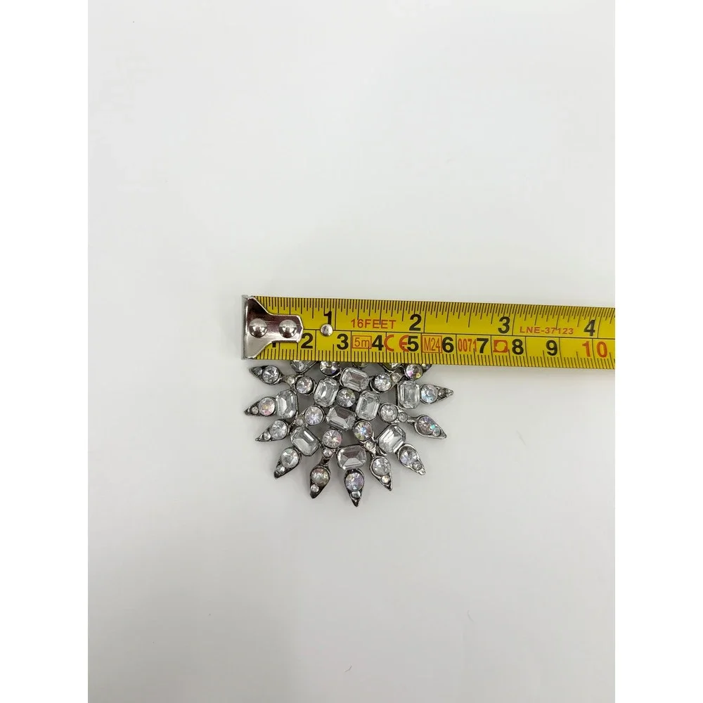 Unbranded item silver